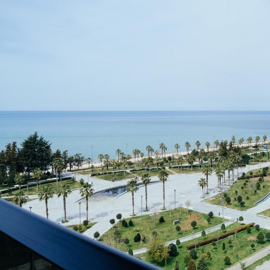White Sails Residential Hotel Batumi Exterior foto