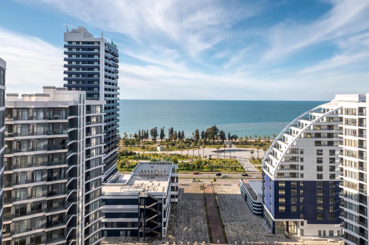 White Sails Residential Hotel Batumi Exterior foto