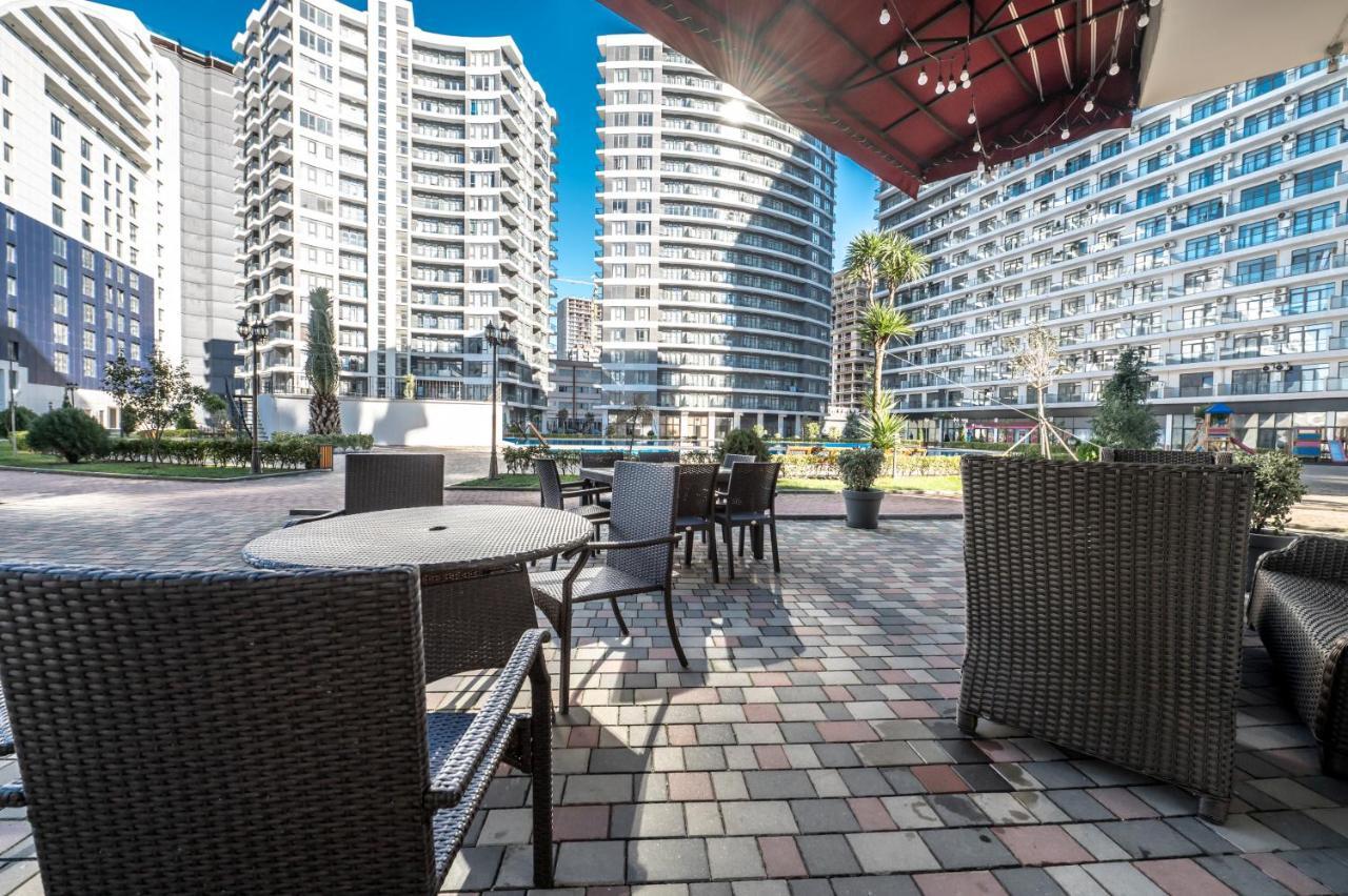 White Sails Residential Hotel Batumi Exterior foto
