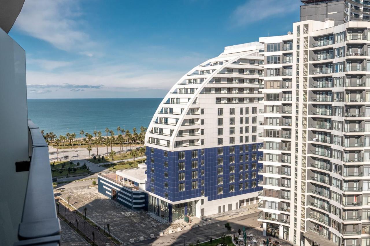 White Sails Residential Hotel Batumi Exterior foto