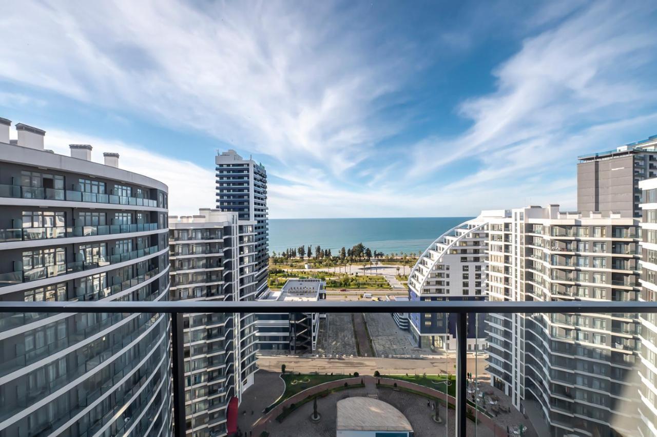 White Sails Residential Hotel Batumi Exterior foto