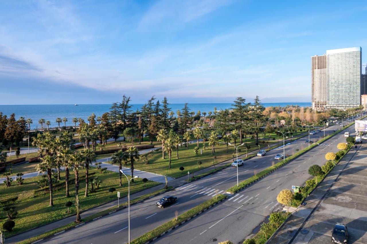 White Sails Residential Hotel Batumi Exterior foto